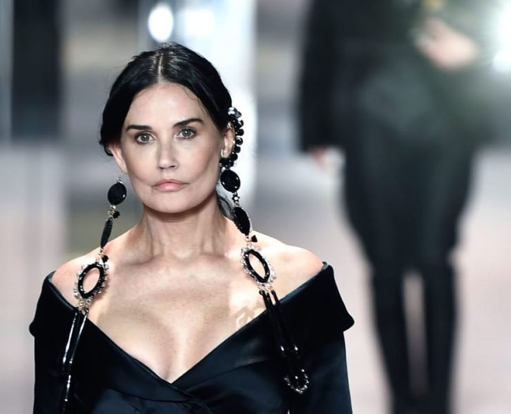 Demi Moore na pokazie Fendi, fot. Stephane de Sakutin/AFP/Getty Images