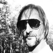 Ricardo Villalobos, mat. promocyjne