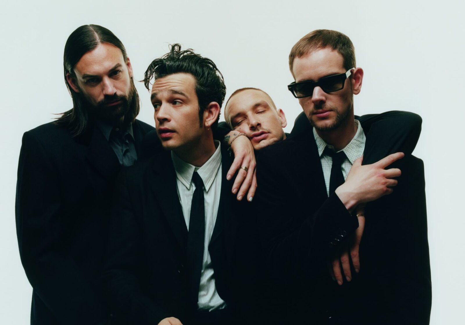 The 1975 utwory
