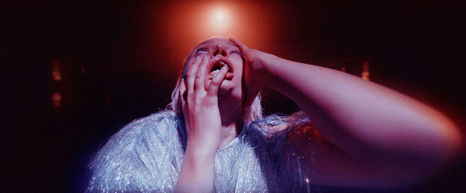 Martwi przed świtem