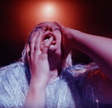 Martwi przed świtem