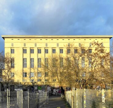 jak wejść do Berghain
