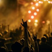 jak bezpiecznie kupić bilet na koncert